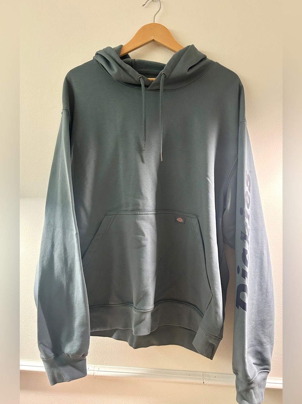 New Men’s Dickies Hoodie • Size XL • Slate Blue